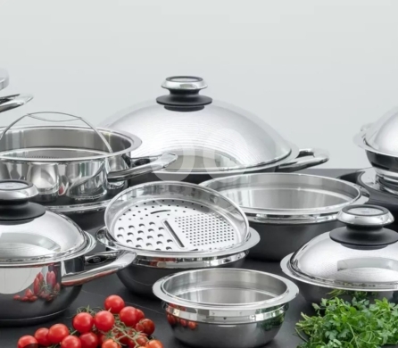 Kitchen appliances in Baakline - طناجر صحية من AMC توفير في وقت لطبخ