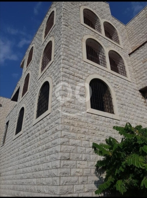Lands for sale in Jeita - مبنى فيلا للبيع جعيتا كسروان مساحة الأرض 1100 متر