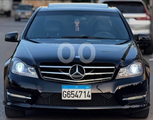 مرسيدس بنز في القلمون - Mercedes-Benz c-class 2012