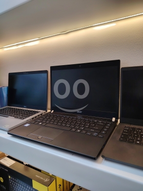 قطع غيار الكمبيوتر وملحقات البرامج في طرابلس - Acer Travelmate P 14 inch Core i5 7Th 8 256