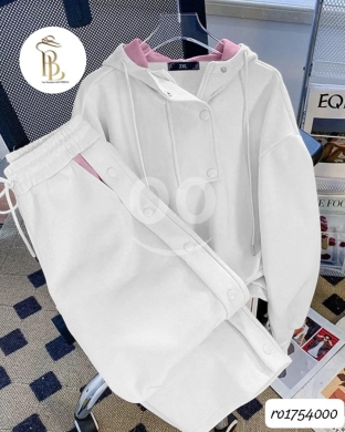 Vêtements, chaussures et accessoires dans Tripoli - طقم ترنج نسائي قطعتين بستايل كاجوال | سوت هودي (كابيتشوه) وبنطلون بأزرار كبس
