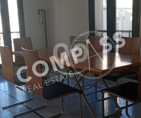 A fully furnished apartment in Achrafieh 200sqm — 4