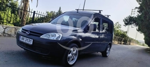 Opel dans Aigre - Opel combo model 2006