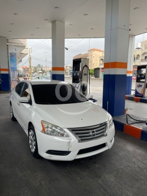 Nissan in Minieh - Nissan Sentra 2014 for Sale - Clean Carfax, No Accidents, Foreign Registration, Crazy Price $6,950