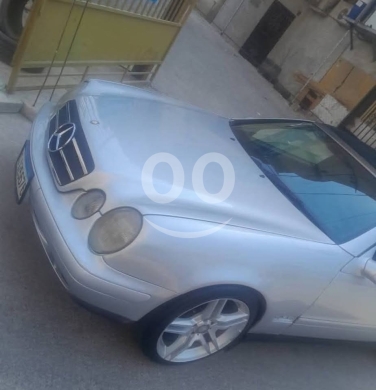 Mercedes-Benz dans Beyrouth - مرسيدس CLK 200 موديل ٩٩