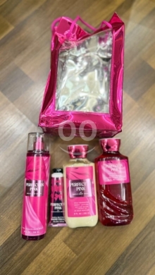 Autres biens dans Saïda - Bath & Body Works "Perfect Pink" 4-Piece Gift Set - Mist, Lotion, Gel & Hand Cream