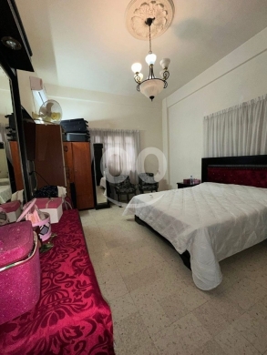 Apartments for sale in Abou Samra - شقة أرضية علوية للبيع في أبي سمراء، طرابلس - 3 غرف نوم - تراس واسع وسند أخضر - 65,000 دولار