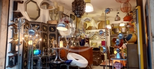 RETRO STORE , every peice tells a story , find out what is related to your soul , rent… — 5