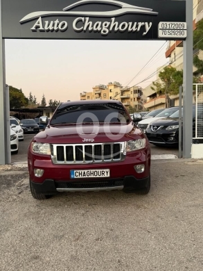 جيب في زغرتا - Jeep Grand cherokee model 2012