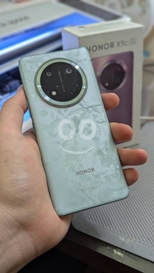 Mobile phones dans Tripoli - Honor x9c