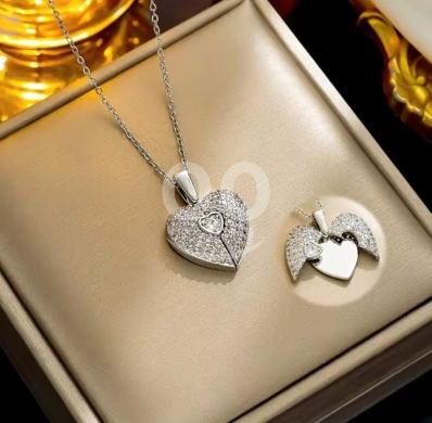 Custom Engraved Angel Wing Heart Necklace - Heavy Brazilian Chain (Gold/Silver) — 3