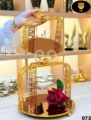 Autres biens dans Tripoli - Luxury Gold Plated Serving Tray Set (2 Pcs) | Modern Geometric Design with Mirror Glass Base
