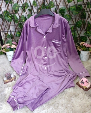 Luxury Velvet Pajama Set for Women | Long Sleeve Button-Up PJs | Winter Loungewear — 5
