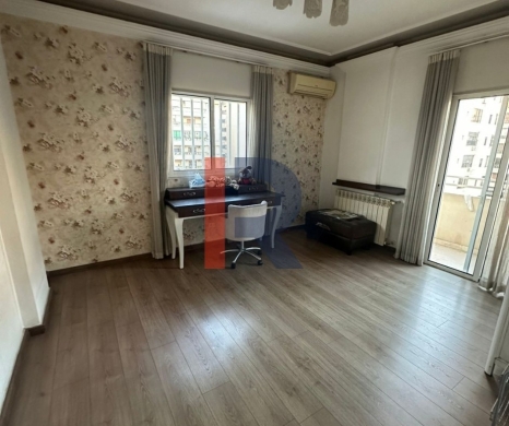 R9-2815 Prime Rental in Dam W Farez – 200 m² — 10