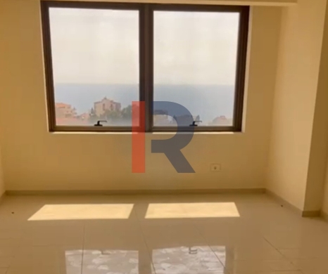 R9-2827 Professional Office for Sale in Jbeil – 96 m²