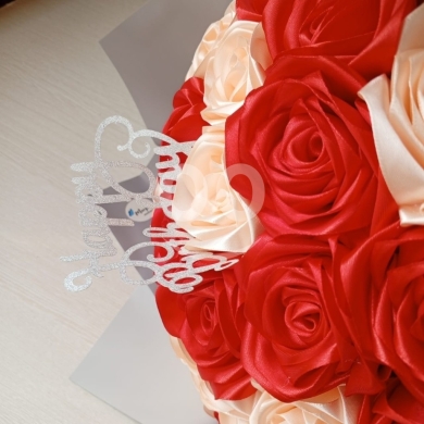 Other Goods in Khalde - Close Up of Luxury Satin Rose Bouquet