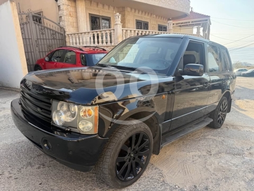 Land Rover dans Bouar - Range Rover Vogue 2004