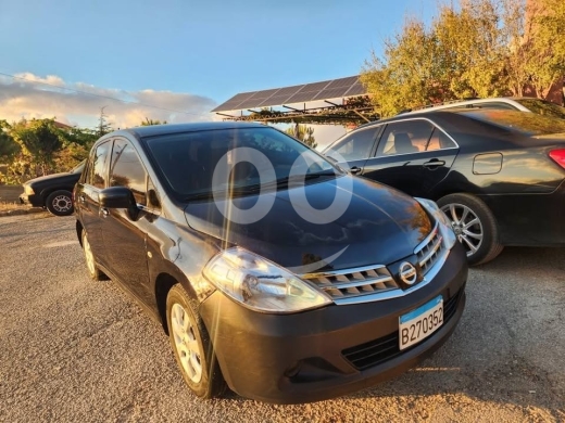 Nissan dans Deir Qoubel - Nissan Tida 2009