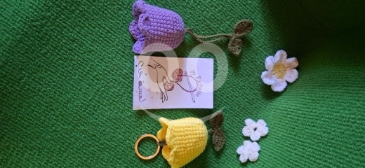 handmade tulip keychain — 3