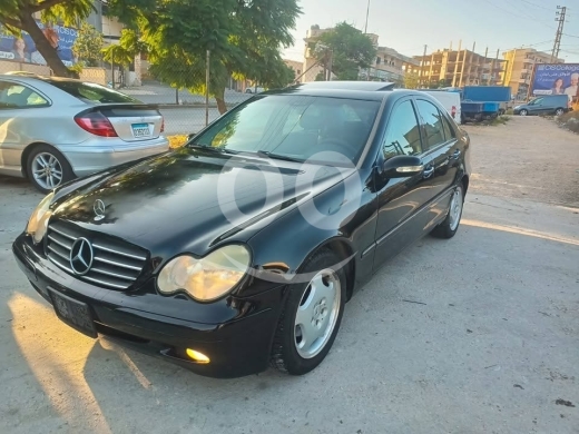 Mercedes-Benz in Habbouche - Mercedes c240 model 2001