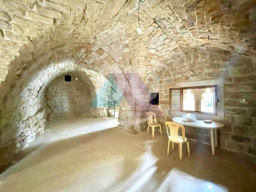 Apartments for sale in Kornet Chehwane - 600m2 Traditional house+garden+sea view 4sale in Kornet ChehwanAKH22