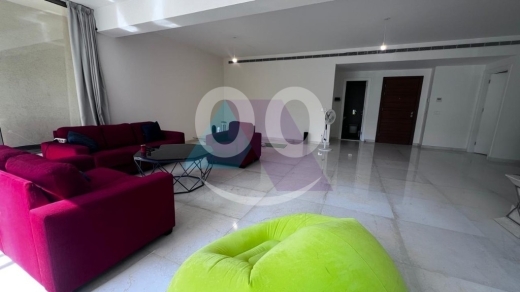 Apartments for rent in Minet el-Hosn - 250m2 apartment+parkings for rent in Minet El Hoson-شقة في ميناء الحصنHS16A446