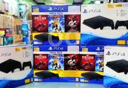 Gaming Console & Accessories in Dekouaneh - ps4 ps5 nintendo switch