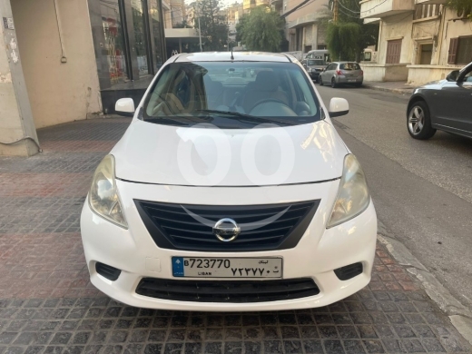 Nissan dans Badaro - Nissan sunny 2014 automatic 4 cylinder