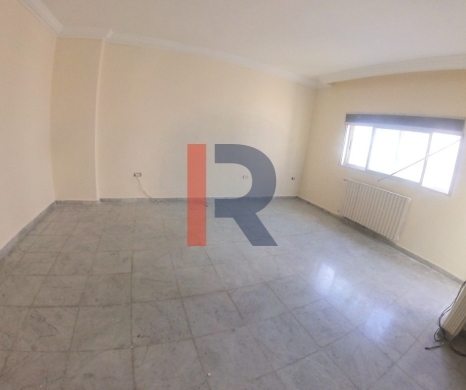 R9-2846 Apartment for Sale in Maarad Tripoli – 310 m²