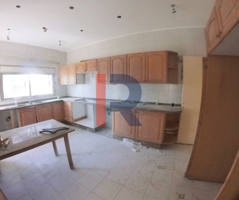 R9-2846 Apartment for Sale in Maarad Tripoli – 310 m² — 10