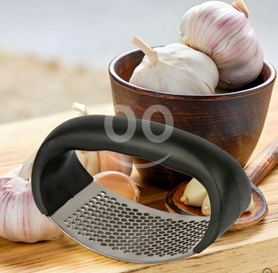 Kitchen appliances in Jeita - كسارة الثوم المصنوعة من الستانلس ستيل