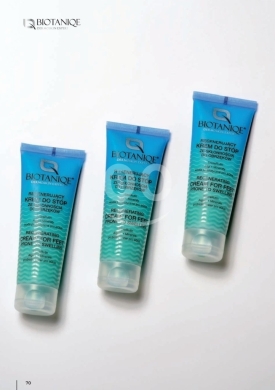 كريم بيوتانيك المجدد للقدمين المعرضة للانتفاخ | Biotaniqe Regenerating Foot Cream for Swe… — 2