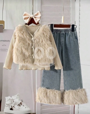 Vêtements, chaussures et accessoires dans Tripoli - طقم بناتي شتوي 3 قطع: سترة فراء، بلوزة مضلعة وبنطلون جينز | Girls 3-Piece Winter Set: Fur Vest, Ribb