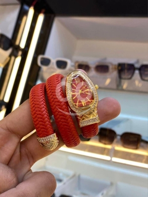 Clothes, Footwear & Accessories in Other - ساعة نسائية راقية وأنيقة بتصميم عصري وجذاب | Elegant & Sophisticated Women&#039;s Watch Modern Design