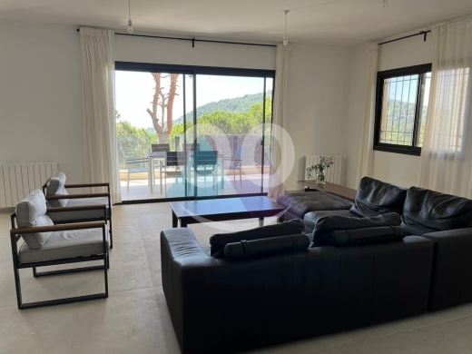 Apartments for rent in Broumana - 333m2 semi furnished apartment+garden+view 4rent in Broumana - برماناMM56A50