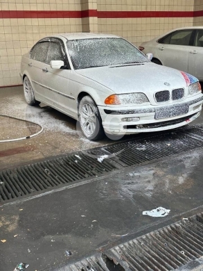 BMW dans Beyrouth - BMW 318i model 2000