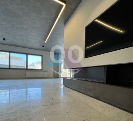 Apartments for sale in Mar Takla - 310m2 LUX apartment/prime location/4sale in Mar Takla -شقة في مار تقلاPF73A324