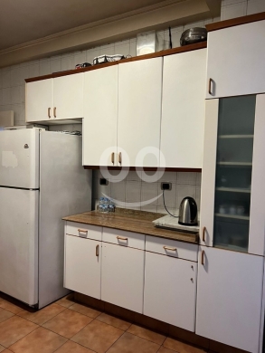 Apartments for rent in Hamra - Spacious 200 sqm Furnished Apartment for Rent in Hamra, Beirut - Al-Maqdisi Street near White House