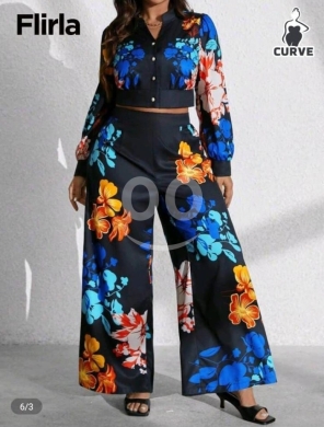 Clothes, Footwear & Accessories in Beirut City - Elegant Plus Size Floral Two Piece Set