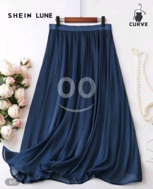 Vêtements, chaussures et accessoires dans Beyrouth - Elegant Plus Size Navy Blue Maxi Skirt