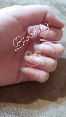 سِر الأظافر القوية واللامعة: Blooming Professional PARIS — 4