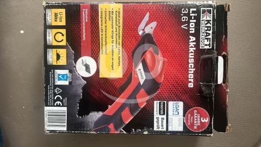Outils et matériaux de bricolage dans Achrafieh - مقص تشريج بطارية
