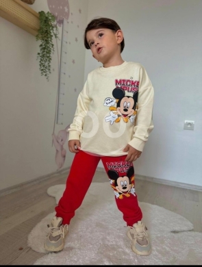 Baby & Kids Stuff in Zouk Mikaël - طقم ولادي شتوي ميكي ماوس صناعة تركية 4-10 سنوات | Boys&#039; Mickey Mouse Winter Set Made in Turkey