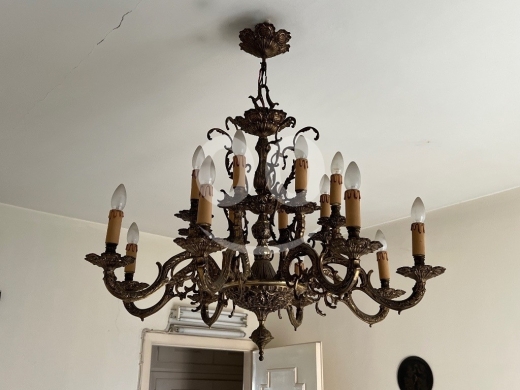 Other home furniture dans Dar al Tawlid - Chandelier
