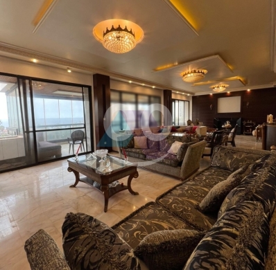 Apartments for sale in Ras-Beyrouth - 550m2 apartment+sea view 4sale in Ras Beirut - شقة للبيع في راس بيروتMH63A86
