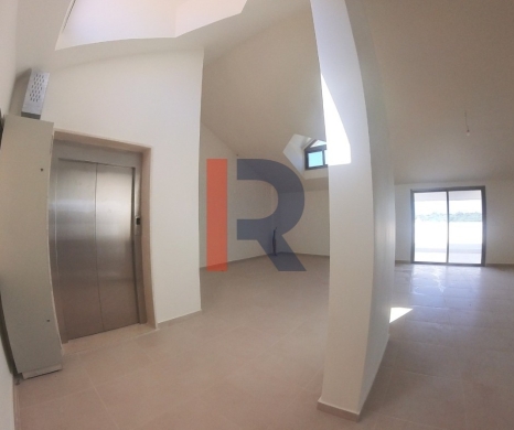 R9-2870 Villa for Rent in Nakhleh – 4 Floors with Jamalon & Master Rooms — 23