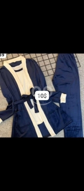 Clothes, Footwear & Accessories in Beirut City - بيجامة نسائية مخملية ناعمة مع روب