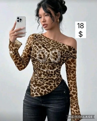 Vêtements, chaussures et accessoires dans Beyrouth - بلوزة ليكرا بطبعة نمر بكتف واحد | Trendy Leopard Print One Shoulder Lycra Top For Women