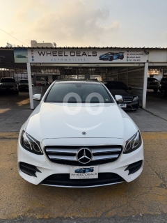 2018 Mercedes-Benz E300 4MATIC AMG - Fully Loaded, Massage Seats & Burmester Sound