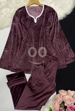 Clothes, Footwear & Accessories in Loussiya - بيجامة نسواني مخمل